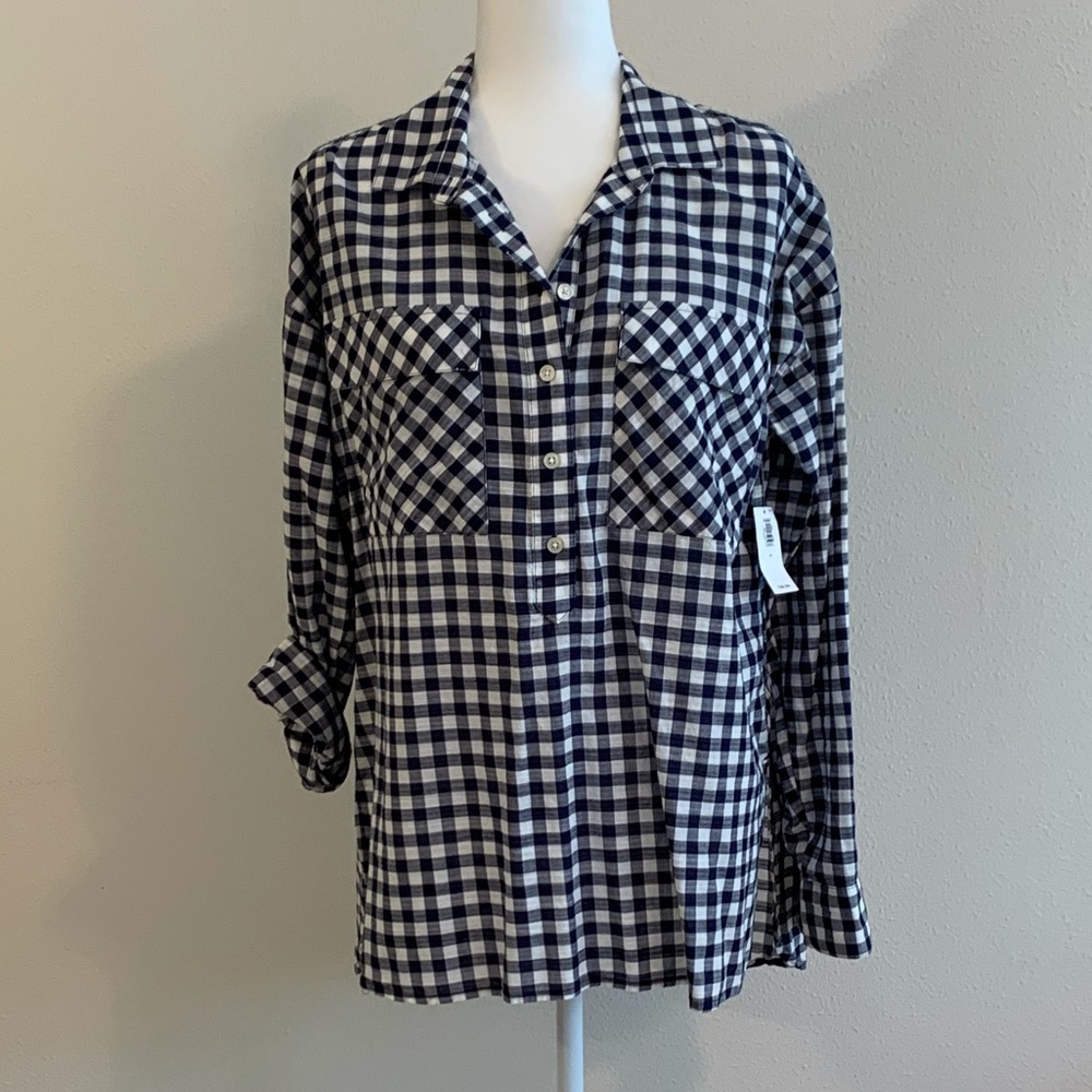 Navy and white Old Navy top